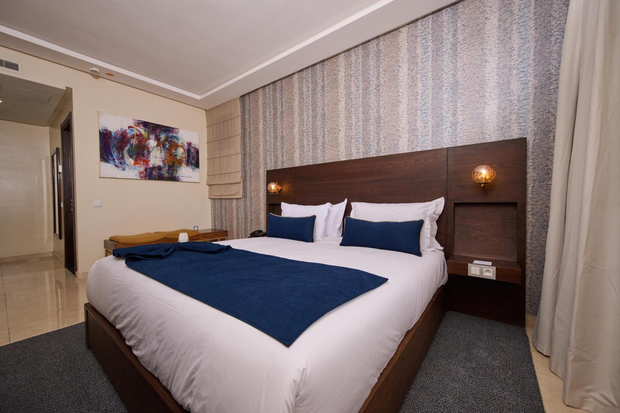 Hotel Fourteen Ain Sebaa 4*
